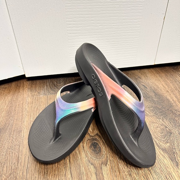 Oofos Women's OOlala Sandal Size 9 Recovery Thong Slide Calypso Black Shoe - Picture 1 of 8